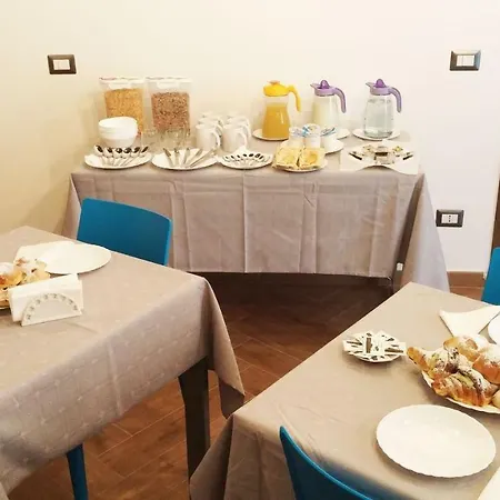 Bed and Breakfast La Finestra Sul Teatro *